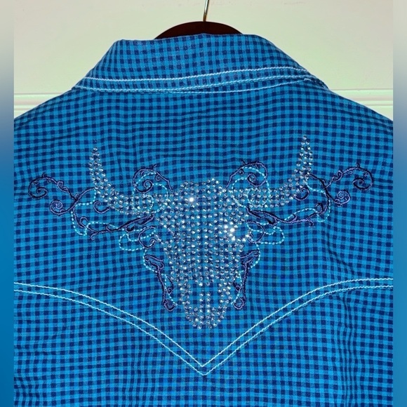 Rock 47 WRANGLER - Jeweled Cow Skull Long Sleeve Button Up - Size Large - Picture 4 of 8